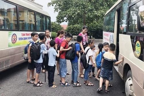 Hà Nội: Tổng kiểm tra xe đưa đón học sinh