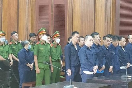 Băng nhóm đánh bạc trên sân thượng lãnh án