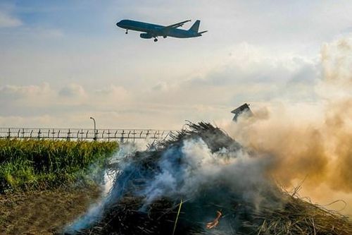 Đốt rơm rạ, thả diều gây mất an toàn hàng không