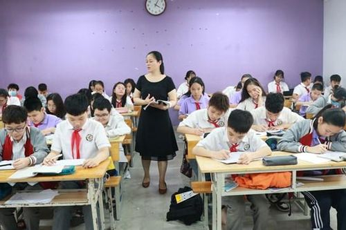 Để học thêm không trở thành gánh nặng - Bài 3: Bớt bệnh thành tích để giảm sức ép học thêm