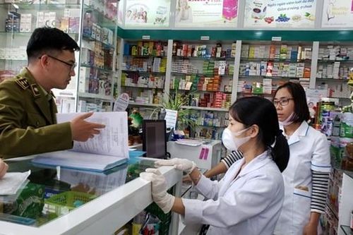 Hà Nội: 11 cơ sở hành nghề y dược tư nhân bị xử phạt