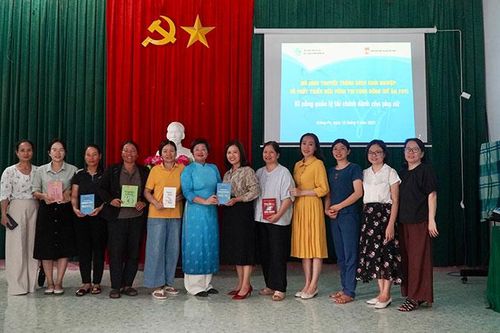 Đưa sách khởi nghiệp tới phụ nữ Gia Lai
