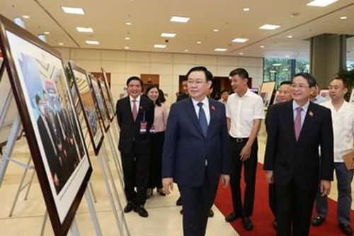 Diễn đàn Kinh tế-Xã hội Việt Nam năm 2023: Tăng cường nội lực, khai thác hiệu quả ngoại lực
