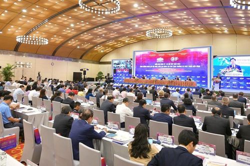 Khai mạc Diễn đàn Kinh tế - Xã hội Việt Nam năm 2023