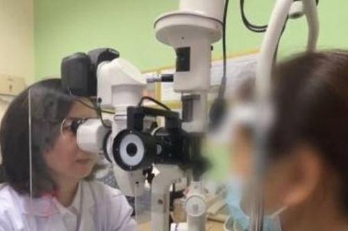 Mắt 'mọc' đầy mạch máu mới đỏ lừ, nguyên nhân gây choáng