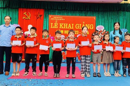 Chú trọng nâng cao chất lượng đội ngũ nhà giáo để giáo dục phát triển