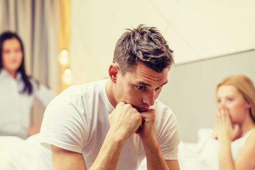 5 thói quen của phụ nữ vô tình khiến đàn ông ngoại tình