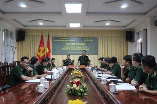 Tọa đàm khoa học Xây dựng Quân đội nhân dân Việt Nam tinh nhuệ về chính trị trong tình hình mới