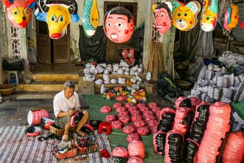 Những nghệ nhân 'giữ hồn' Trung thu xưa