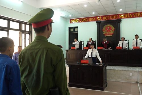 Tưởng chú là trộm, cháu giết chú rồi ném xuống giếng