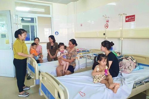 9 học sinh mầm non nhập viện do tiêu chảy cấp