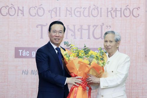 Lễ giới thiệu tác phẩm 'Còn có ai người khóc Tố Như'