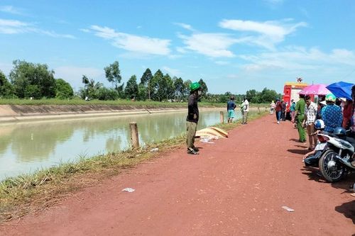 Tây Ninh: Ngã xe xuống kênh Đông, hai thanh niên bị đuối nước
