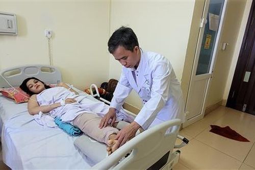 Cấp cứu thành công trường hợp bị đứt động mạch khoeo phức tạp