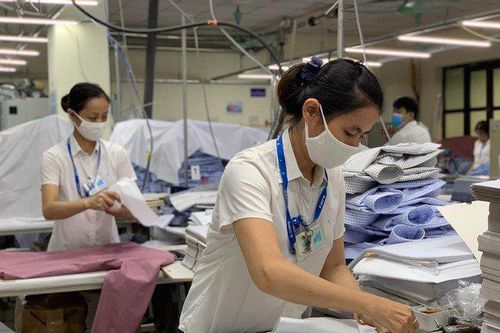 Doanh nghiệp bị cắt, giảm đơn hàng được lùi thời gian đóng phí công đoàn