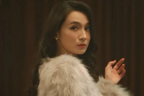 Phim Hoa ngữ có dàn mỹ nhân ai cũng đẹp, đến cái tên từng bôi nhọ Địch Lệ Nhiệt Ba cũng được khen