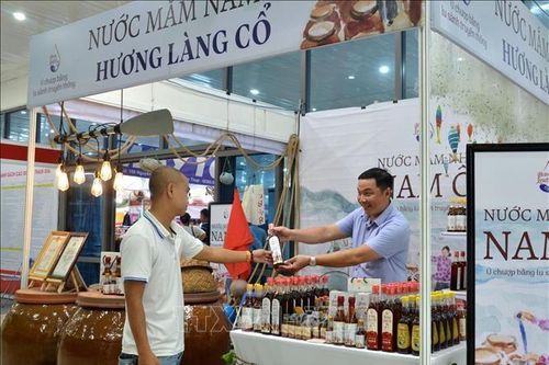 Khai mạc Hội chợ hàng Việt Nam được người tiêu dùng yêu thích