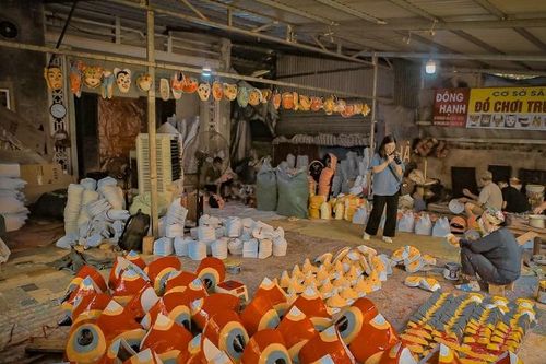 Du hí làng nghề đồ chơi Trung thu truyền thống Ông Hảo