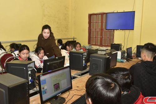 Thuận Châu chú trọng phổ cập giáo dục, xóa mù chữ