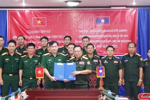 Bộ CHQS tỉnh Sơn La giao ban định kỳ với Bộ CHQS tỉnh U Đôm Xay và Bộ CHQS tỉnh Luông Pha Bang