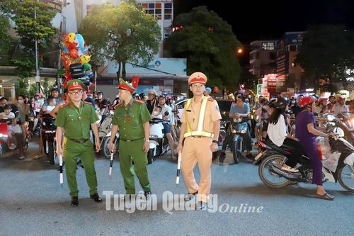 Cấm và hạn chế phương tiện giao thông một số tuyến đường thành phố Tuyên Quang phục vụ Chương trình du lịch và Lễ hội