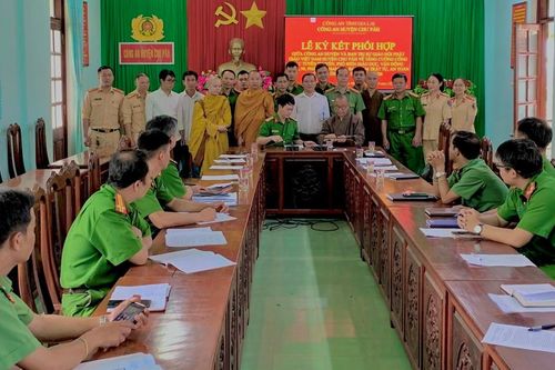 Gia Lai: Ban Trị sự GHPGVN H.Chư Păh, Chư Sê ký kết tuyên truyền về trật tự an toàn giao thông