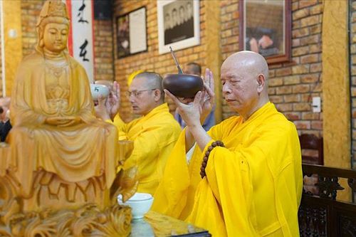 Nghi thức quá đường là gì?