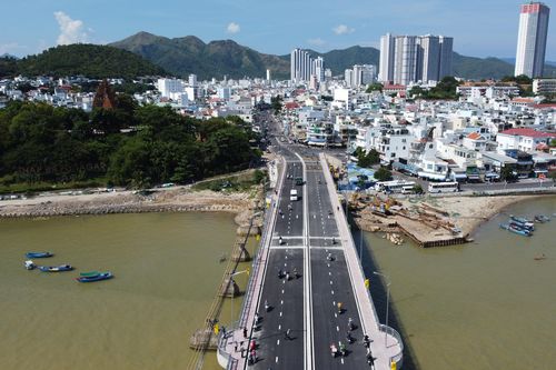 Thông xe cây cầu 250 tỷ ở thành phố Nha Trang