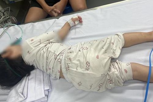 Thông tin mới vụ bé gái 2 tuổi ở Quốc Oai bị cô giáo hành hung