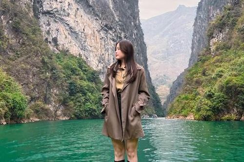 Tin vui với các tín đồ Hà Giang: Dịch vụ du thuyền trên sông Nho Quế chính thức trở lại