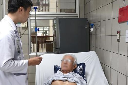 Ca bệnh hiếm gặp, cụ ông mắc cùng lúc 2 loại ung thư