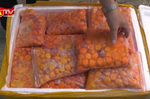 Ngăn chặn hơn nửa tấn trứng non nhập lậu ngay từ cửa khẩu
