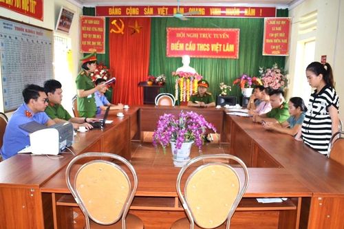 Kế toán tự ý chỉnh sửa hồ sơ nâng bậc lương 'đột biến'