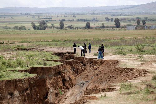 Vết nứt lớn ở Kenya có thể sẽ khiến châu Phi bị tách làm đôi như thế nào?