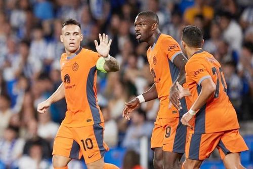 Lautaro Martinez phá hỏng ngày vui của Sociedad