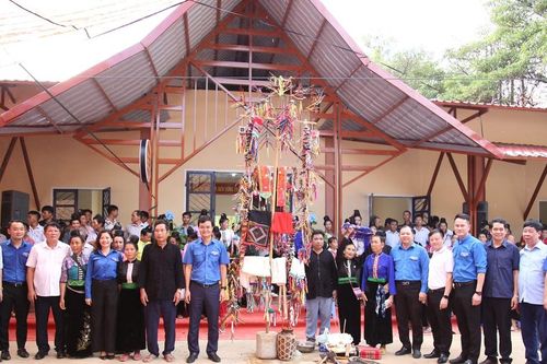 Trung ương Đoàn khánh thành Nhà văn hóa cộng đồng dân tộc La Ha