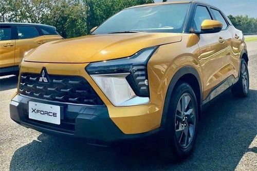 Mitsubishi XForce tay lái thuận sắp về Việt Nam 'đấu' Toyota Yaris Cross