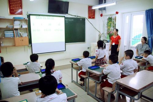 Đổi mới cách kiểm tra bài cũ sao cho học sinh vui vẻ, phấn chấn