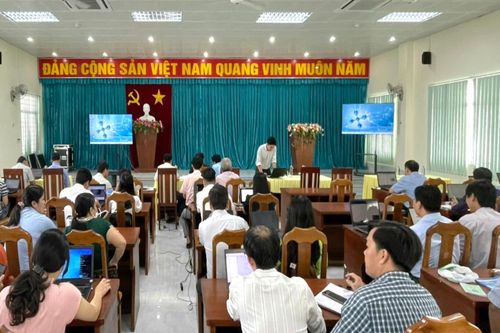 An Giang nâng cao kiến thức chuyên môn cho giáo viên dạy Tin học các trường THPT