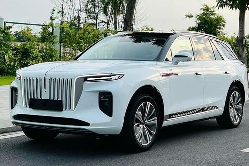 Cập nhật bảng giá xe hãng Hongqi mới nhất tháng 9/2023
