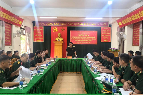 Kiểm tra kết quả đào tạo ngoại ngữ và khả năng sử dụng tiếng nước láng giềng tại BĐBP Quảng Bình