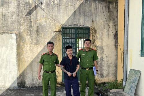 Bắt đối tượng 'cõng' 5 tiền án đột nhập vào nhà dân trộm 200 triệu