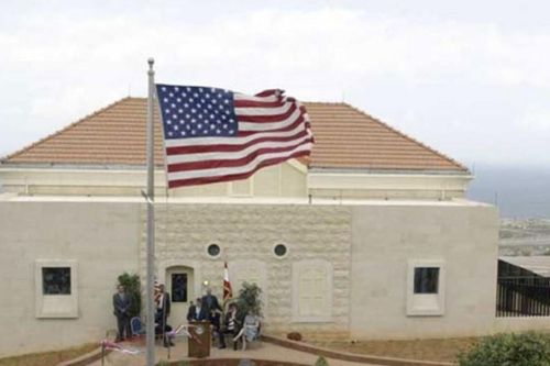 Nổ súng gần lối vào đại sứ quán Mỹ ở Lebanon