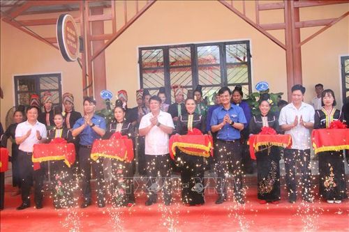 Nâng cao đời sống văn hóa tinh thần cho đồng bào dân tộc La Ha