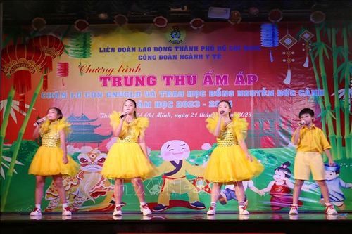 Trung thu ấm áp cho con em công nhân, viên chức, lao động