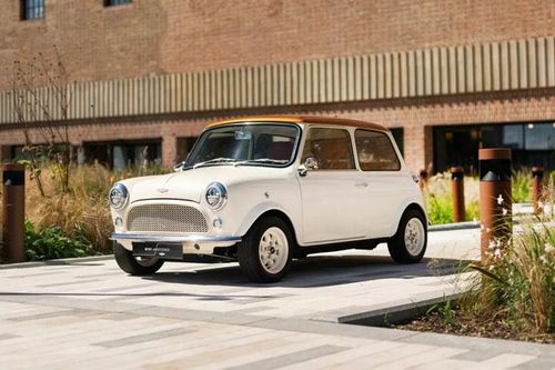 Xe điện mini thiết kế cổ điển, trọng lượng chỉ 640kg, giá 3,653 tỷ đồng