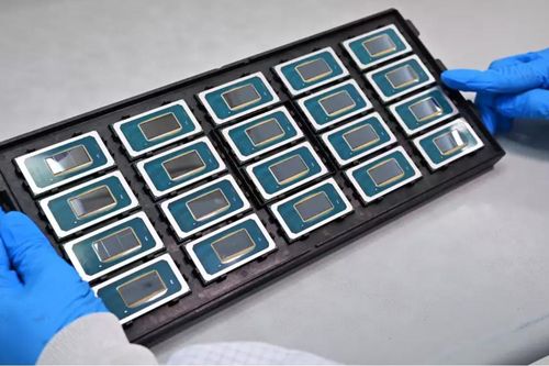 Intel cho biết mẫu chip mới dành cho laptop của hãng sẽ tích hợp AI tạo sinh