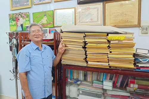 Người chiến sĩ cộng sản suốt đời học Bác