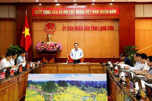UBND tỉnh họp phiên thường kỳ tháng 9