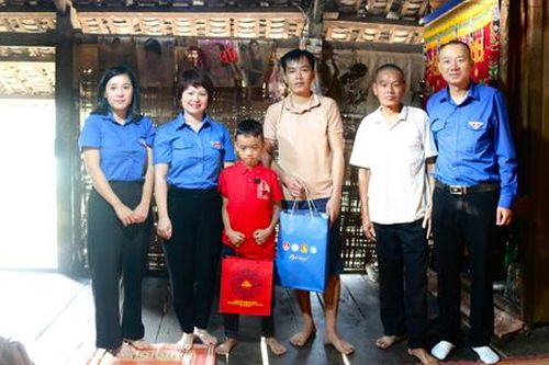 Khánh thành và bàn giao nhà khăn quàng đỏ tại huyện Bắc Sơn